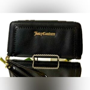 Juicy Couture ‘It’s A Man’s World’ Black Wristlet Full Wallet